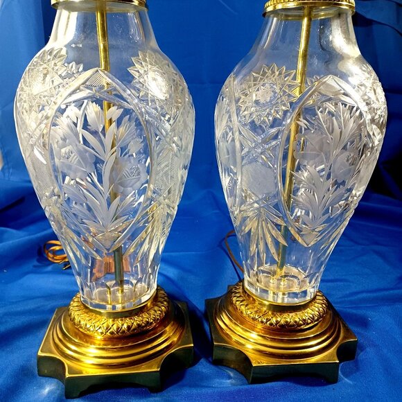 Vintage  Hollywood Regency Bohemian Crystal Brass  Buffet Table Lamp MUST BUY 2! - Picture 3 of 13